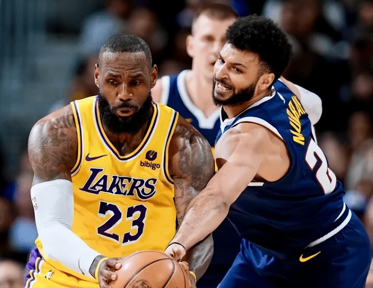 乐鱼游戏-艾顿伤退！湖人16分大逆转，詹姆斯创2大NBA神迹，东契奇大号三双