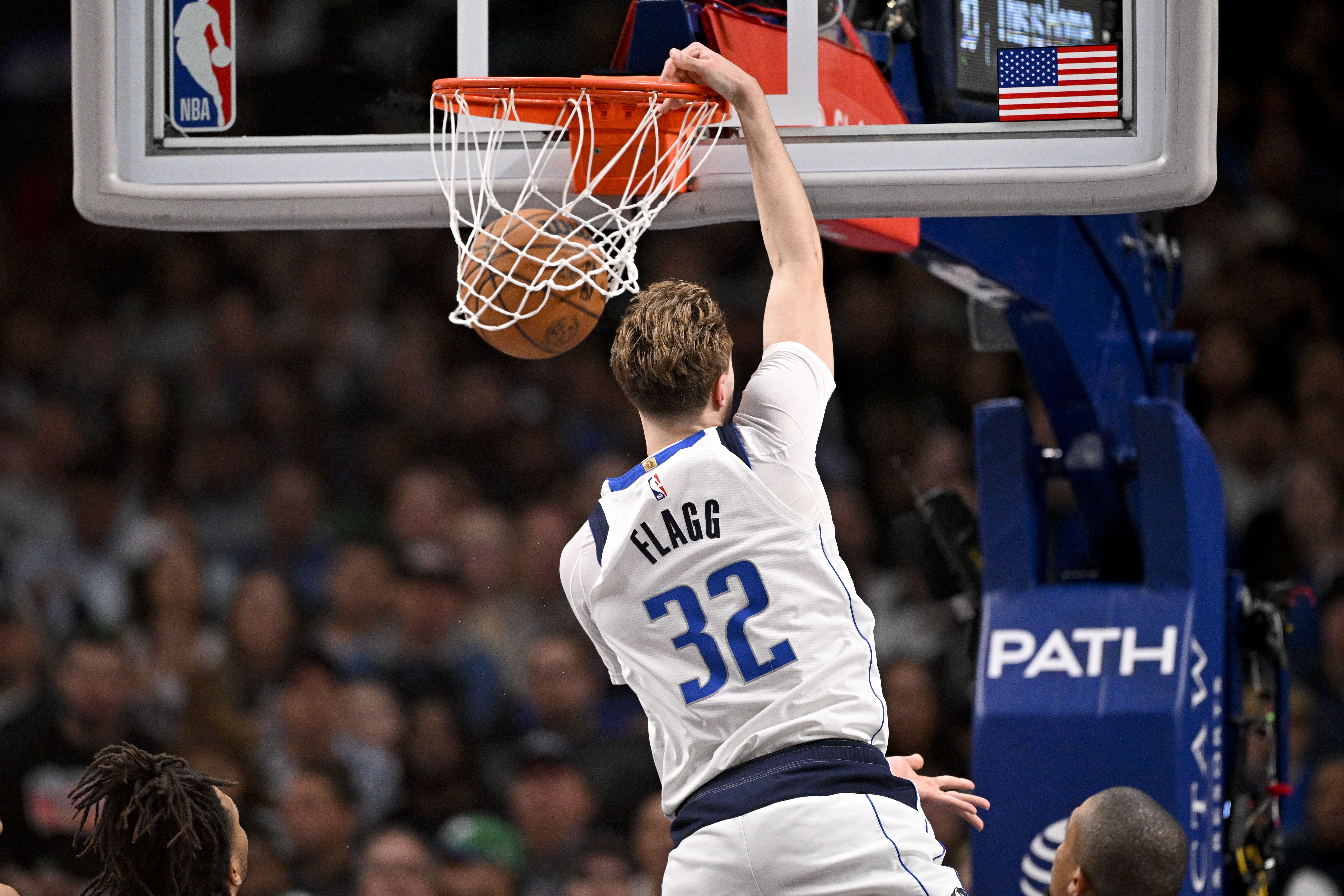 乐鱼官网-基德：我们全队身心俱疲 那记暴扣让弗拉格的状态全开