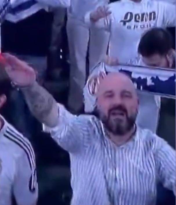 乐鱼游戏-反种族主义标语下行纳粹礼 皇马球迷遭皇马驱逐